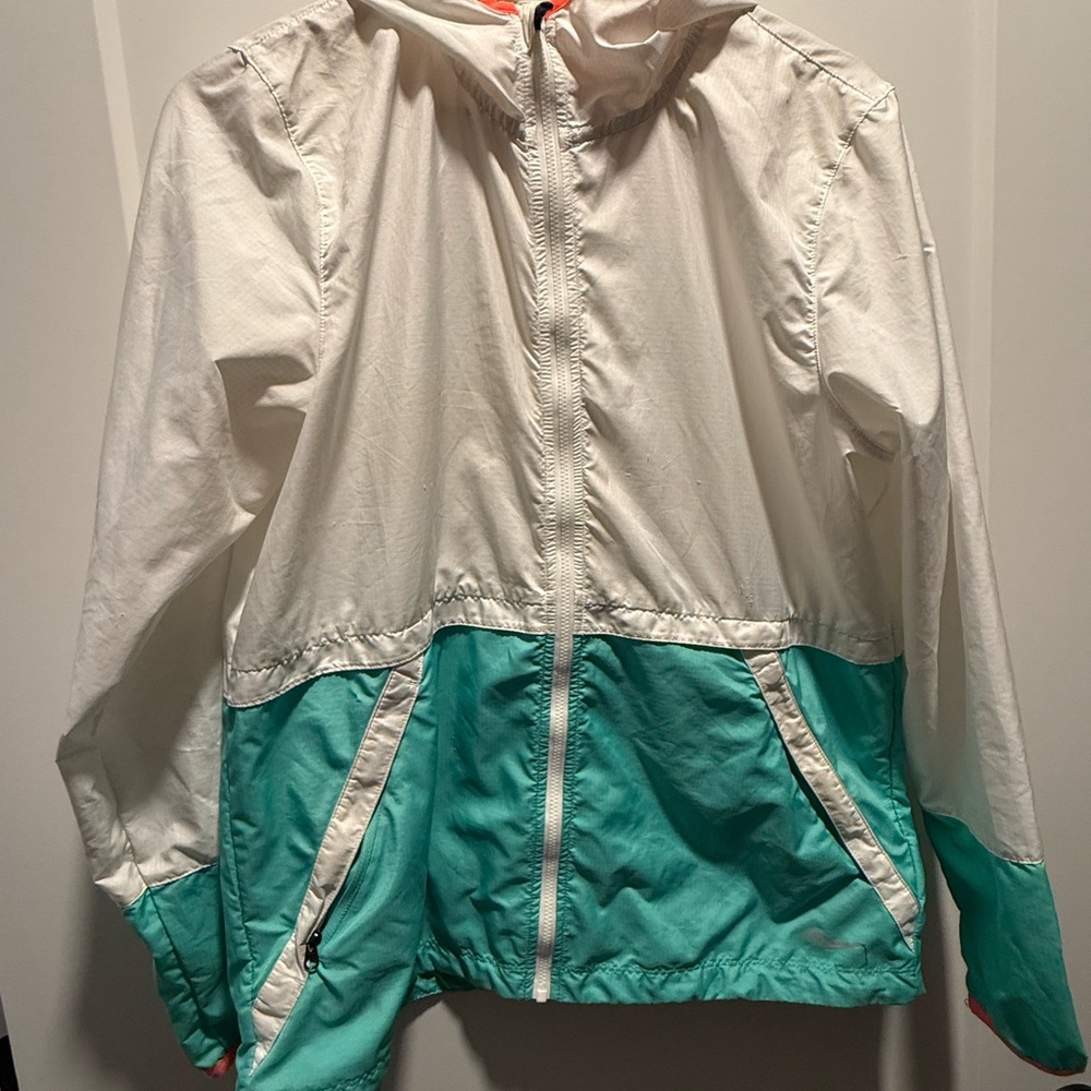 Saucony White and Teal Running Windbreaker Rain Jacket women’s medium
